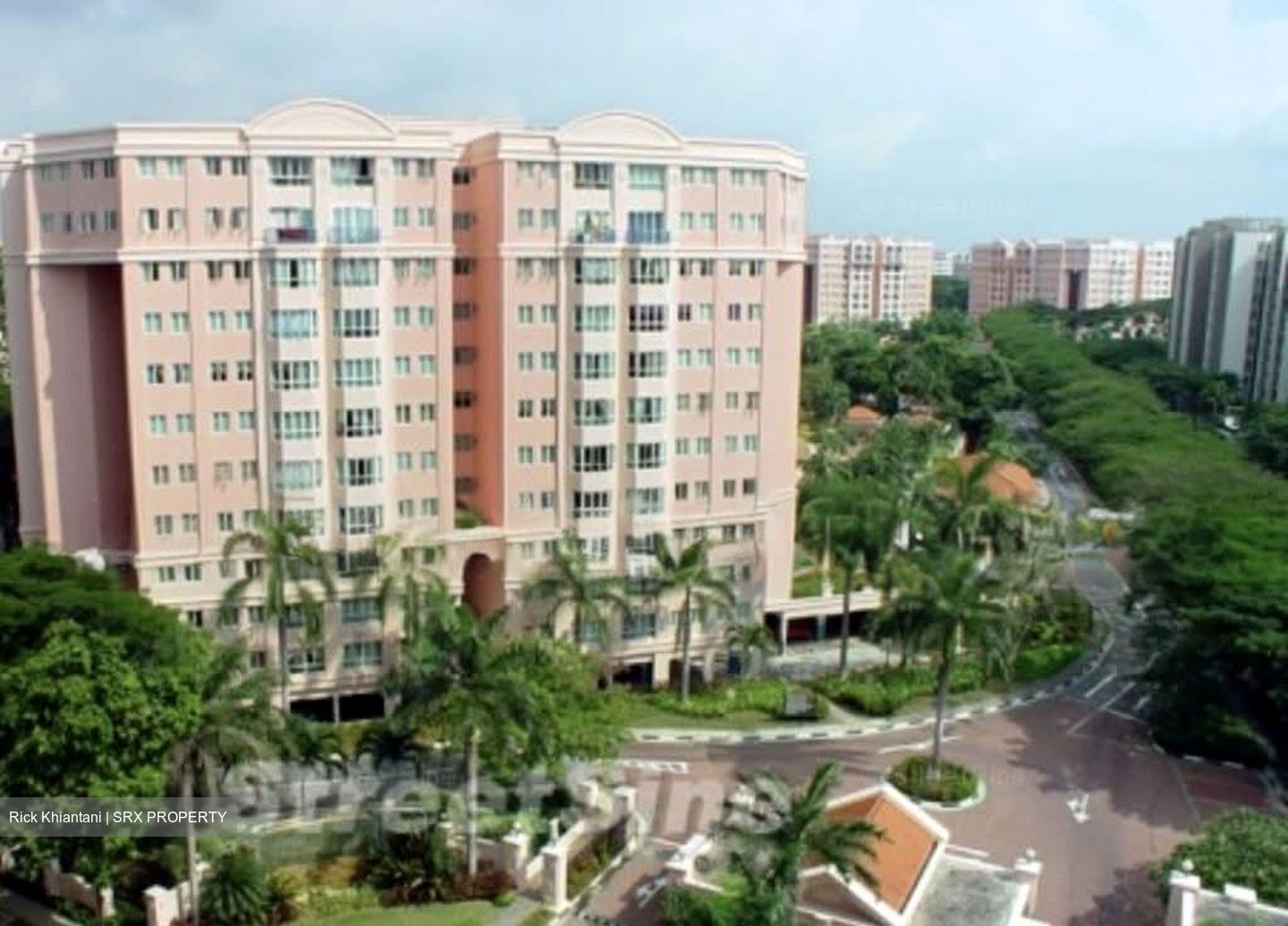 Melville Park (D18), Condominium #561286581